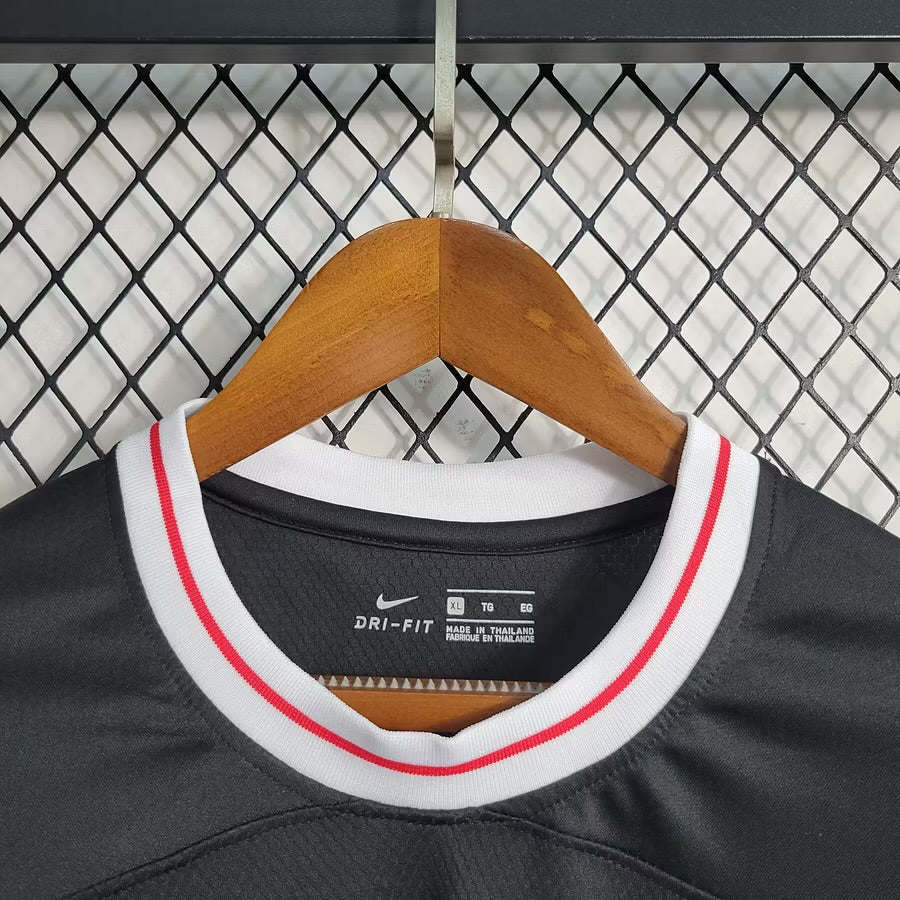 Francfort maillot 2023 2024