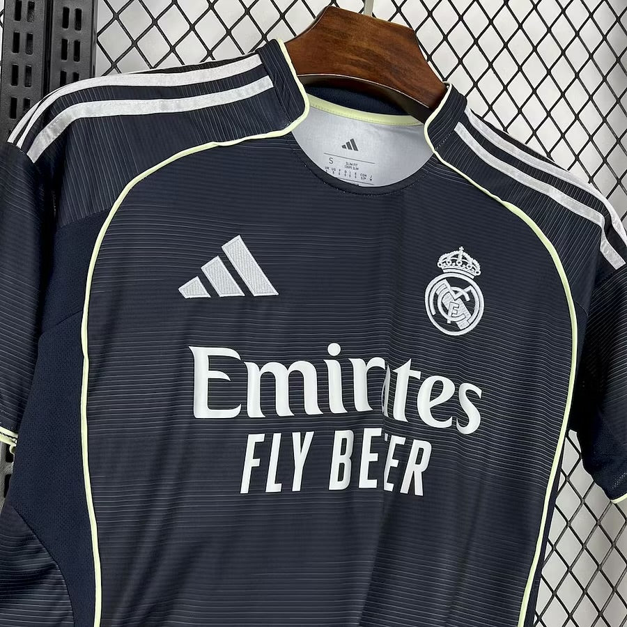 Real Madrid maillot extérieur 2025 2026